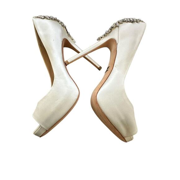 BADGLEY MISCHKA Kiara Embellished Peep-toe Pump size 8 - Picture 8 of 13